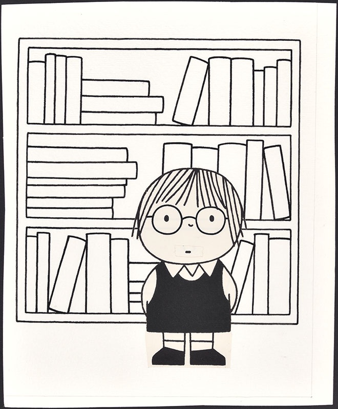 meisje met bril voor een boekenkast [thema: boeken en lezen, niet gebonden aan een boek]